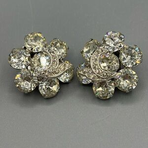 Eisenburg vintage sparkling clip earrings So stunning excellent condition.